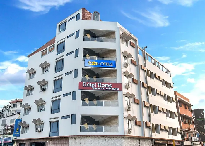 OYO 43893 Uhome Hotel Pvtltd